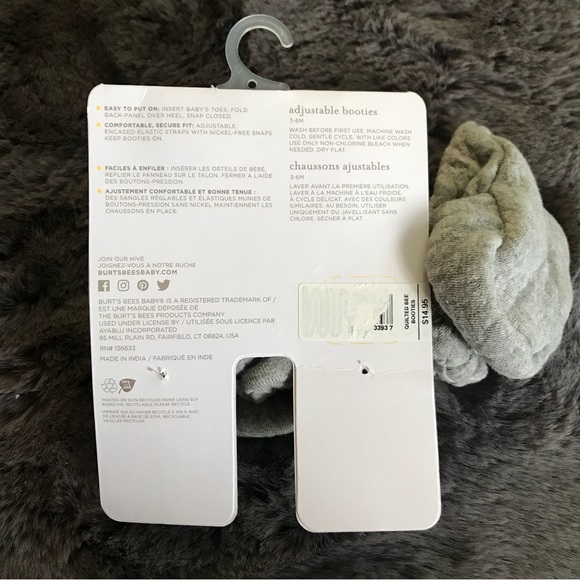 Burt’s Bees adjustable baby booties - Picture 4 of 4